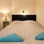 Marina Panzio Casa de hóspedes 3*