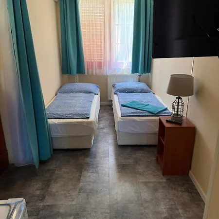 招待所 海港旅馆 3*