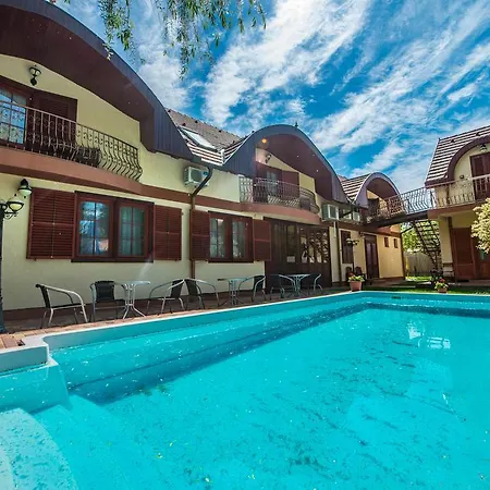 Marina Panzio שיופוק